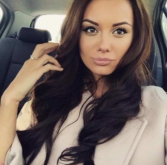 У меня есть опыт и нежные ручки, которые нежно разгадают все твои сокровенные желания. Я сделаю все возможное, чтобы ты почувствовался особенным и доволен нашей встречей. Мои услуги включают классический и эротический массаж, глубокий минет и страстный секс. У меня есть отличные отзывы и фото, которые подтверждают мой статус лучшей индивидуалки в Москве. Открой для себя новые эмоции и наслаждение со мной! Любовь
